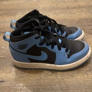 Nike Jordan mids size 12c